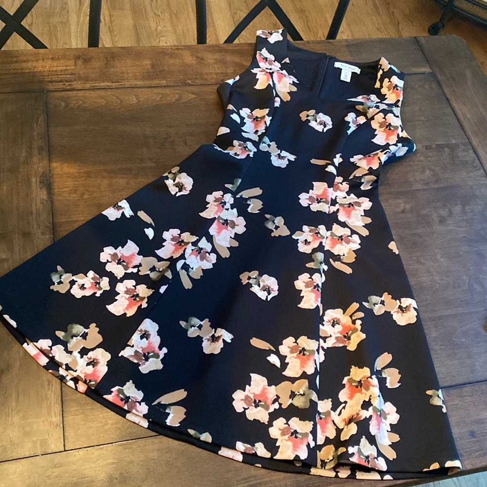 White House Black Market Dress - Size 4